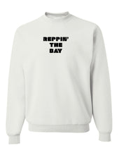 Load image into Gallery viewer, Reppin&#39; The Bay Sweatshirt
