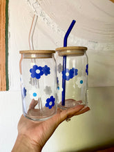 Load image into Gallery viewer, Blue and White Flowers Glass Can 16 oz.
